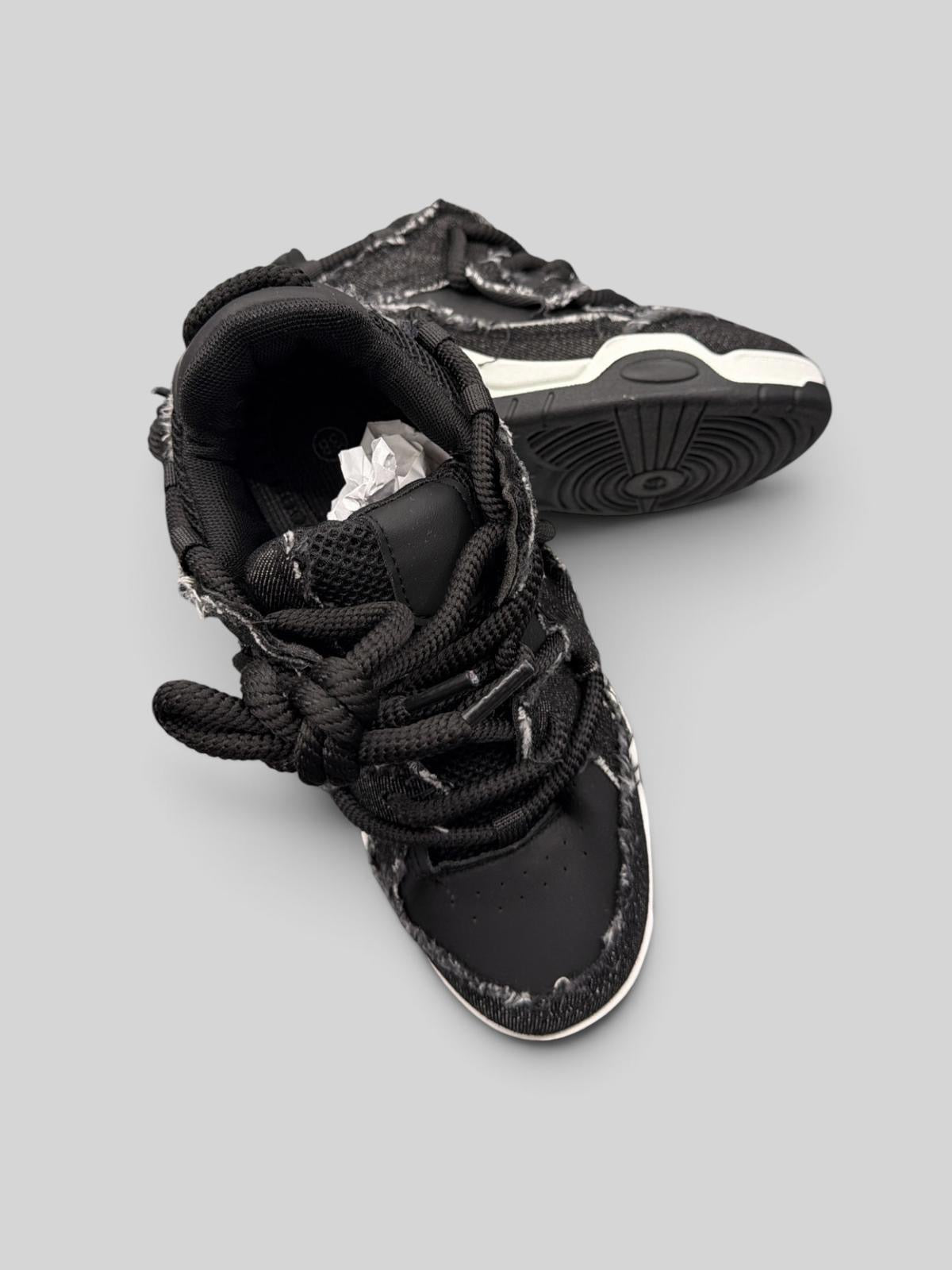 Scarpa lacci doppi jr