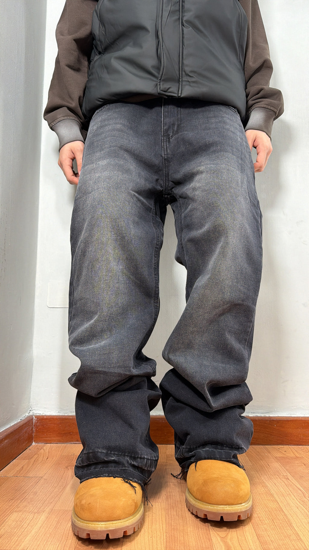 Flare dark gray