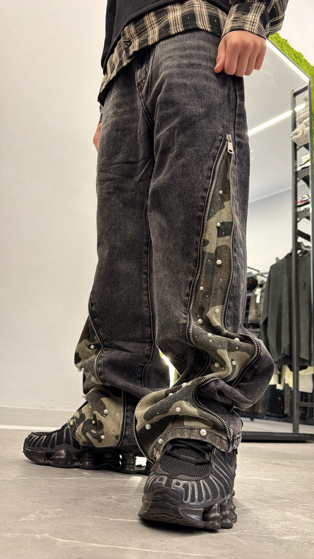 Jeans flare mimetico borchie jr