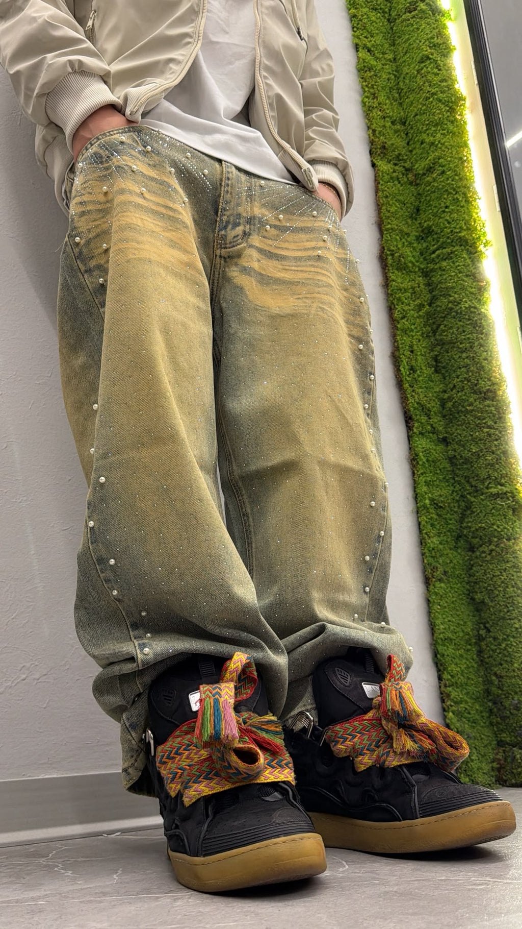 Jeans sabbiato borchie